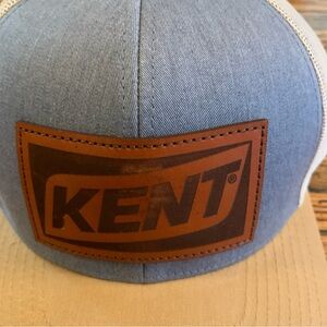 Kent Feed Patch Hat Snapback Trucker Cap Leather Patch Mesh Two-Tone